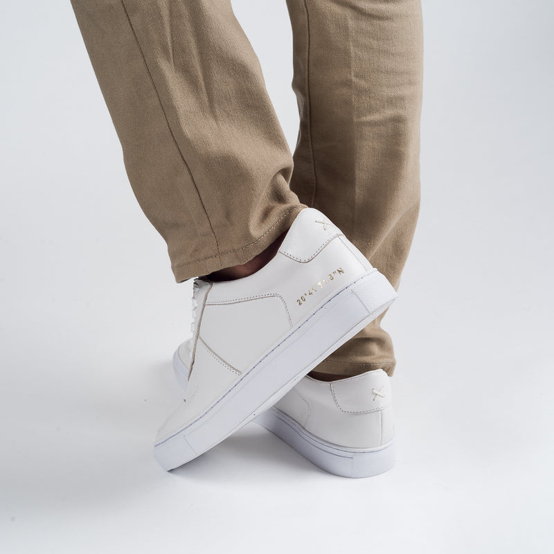 CLEAN WHITE COORDINATES X/FLAME - HIKIS